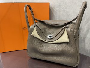 【エルメス／HERMES】リンディ26　エトゥープ　トリヨンクレマンス